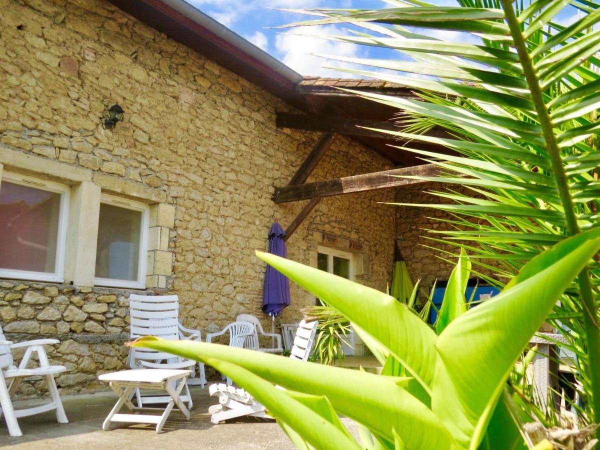 Appartement Spacieux A Blaignac Avec Piscine Partagee Exterior foto
